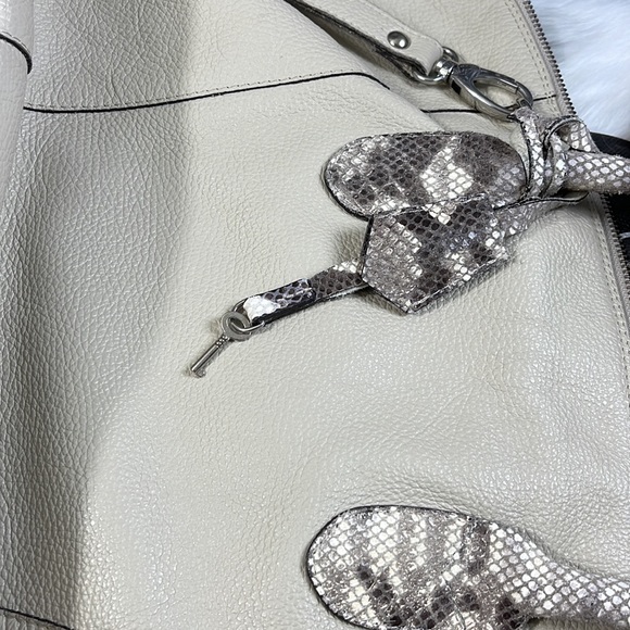 Alberta Di Canio Italian Made beige or stone color Leather crossbody or shoulder - Picture 15 of 15